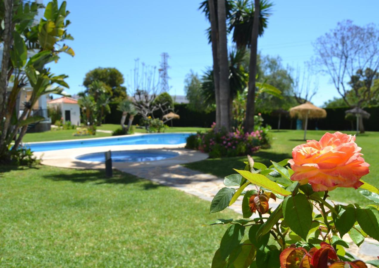 Luxury Garden Apartment - Walking Distance To The Sea Ситио-де-Калаонда Экстерьер фото
