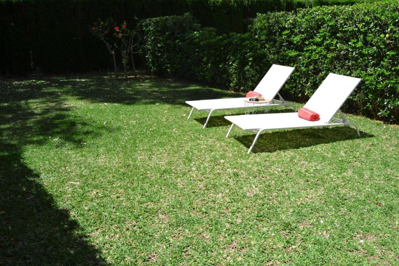 Luxury Garden Apartment - Walking Distance To The Sea Ситио-де-Калаонда Экстерьер фото