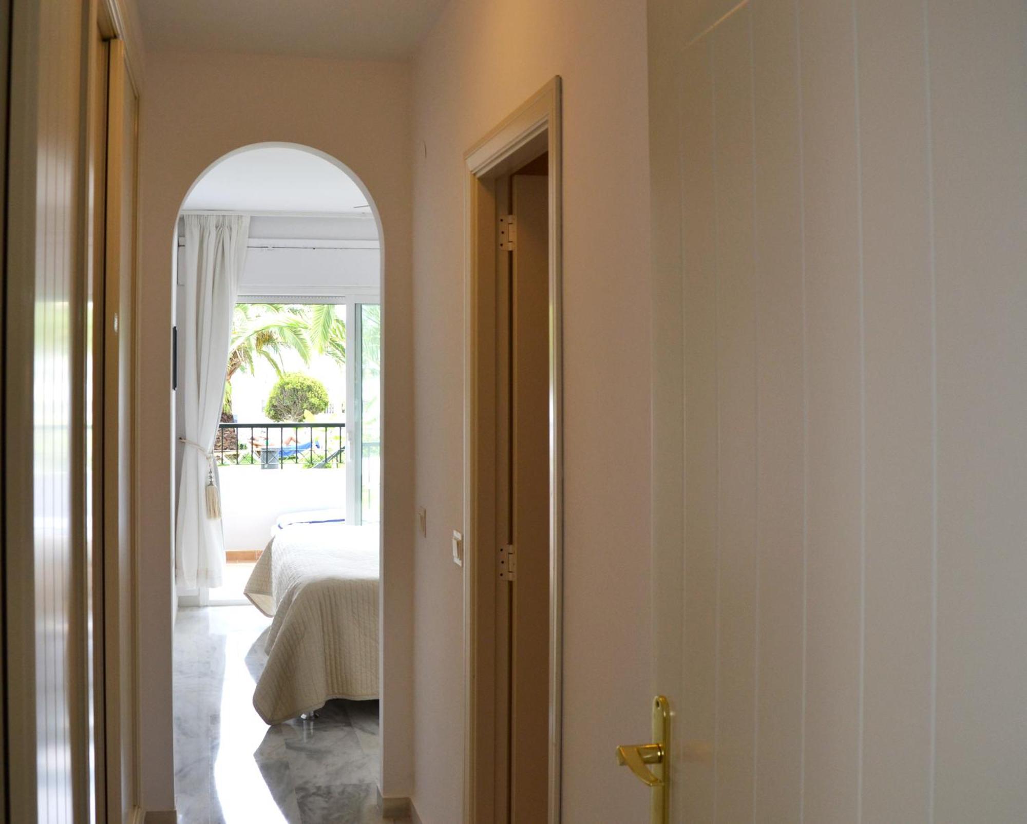 Luxury Garden Apartment - Walking Distance To The Sea Ситио-де-Калаонда Экстерьер фото