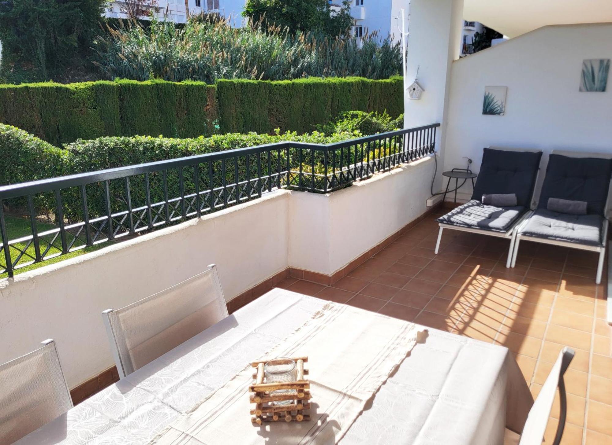 Luxury Garden Apartment - Walking Distance To The Sea Ситио-де-Калаонда Экстерьер фото