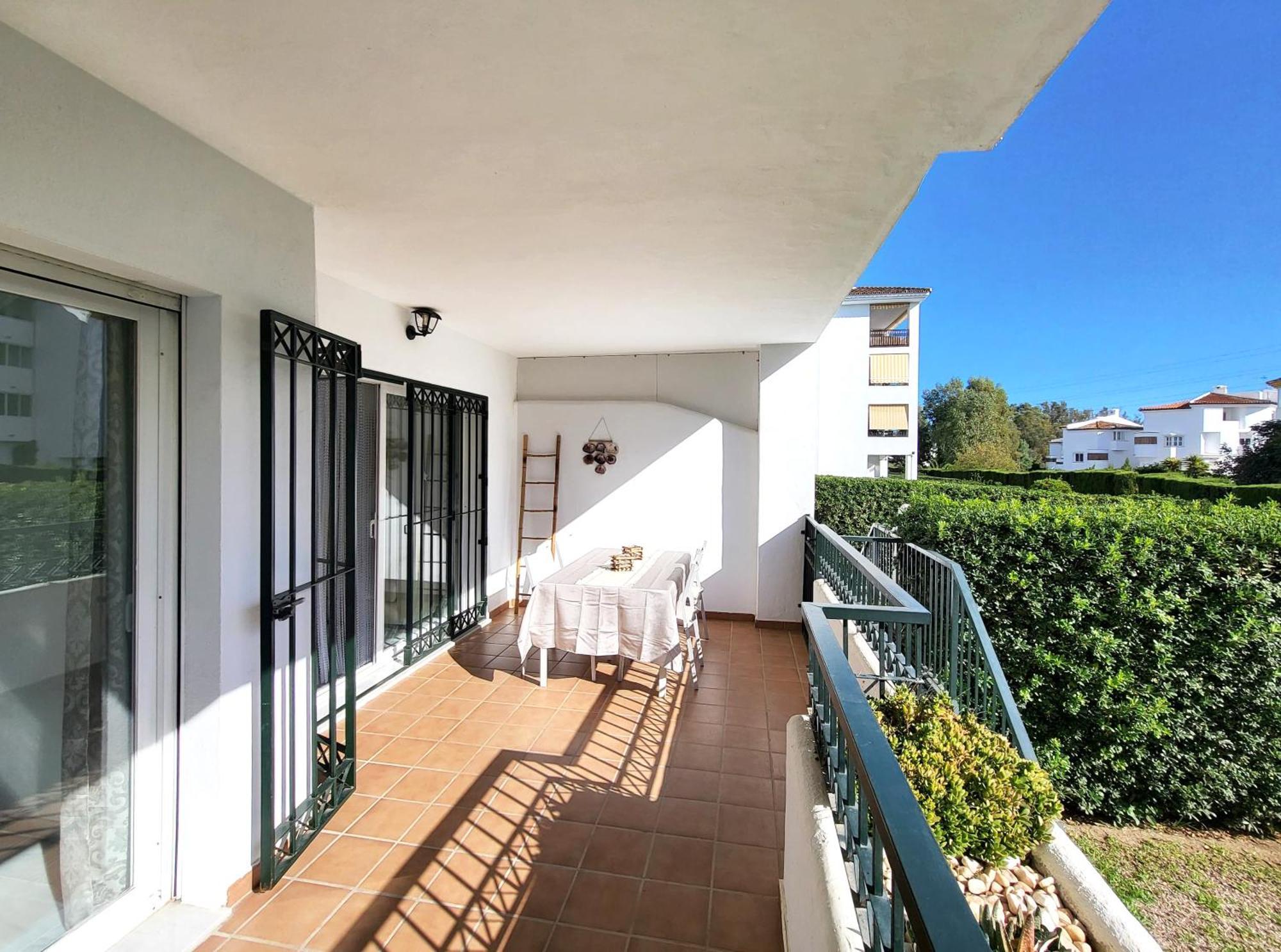 Luxury Garden Apartment - Walking Distance To The Sea Ситио-де-Калаонда Экстерьер фото